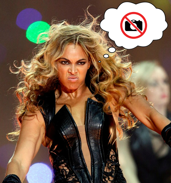 Beyonce Bans Pro Photographers