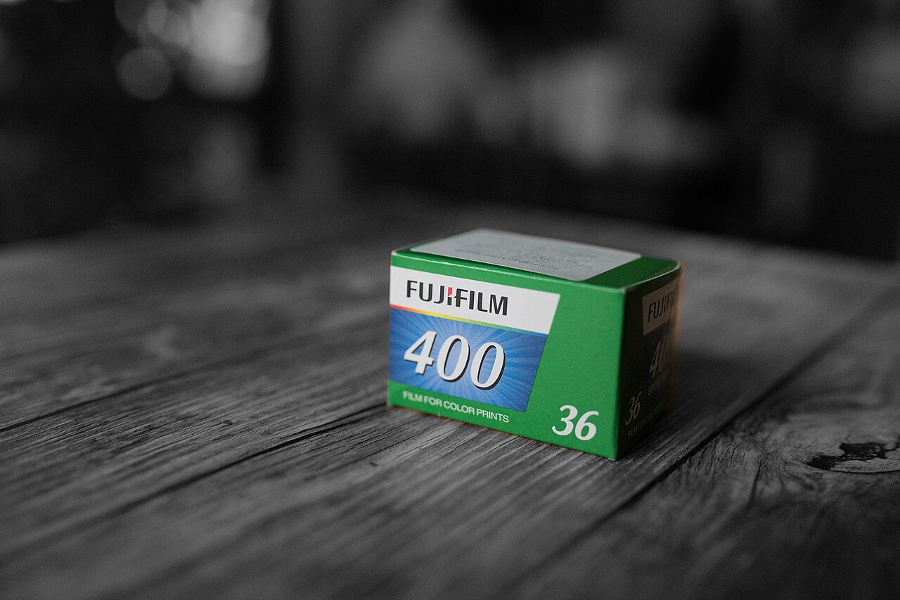 Fujifilm 400 35mm color negative film box