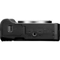 Canon EOS R50 V Video Creator Kit 4
