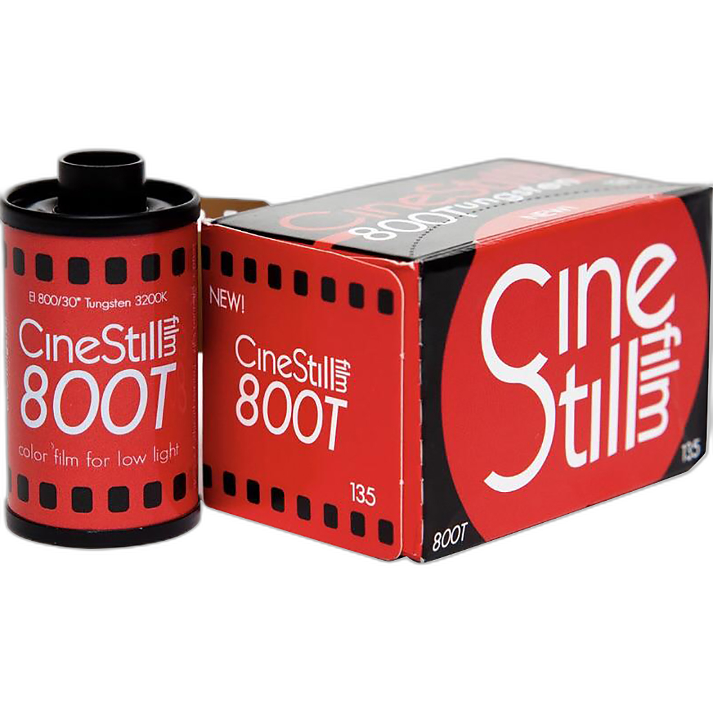 CineStill 800T vs Kodak Portra 800: Which Fast Color Film for Night Photography?