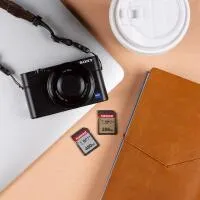 Transcend TS4GSDC300S 4GB SDHC Class 10 Memory Card 1
