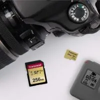Transcend 16GB 500S UHS-I SDHC Memory Card 1