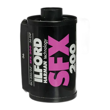 Ilford SFX 200 Black and White Negative Film (35mm Roll Film, 36 Exposures)