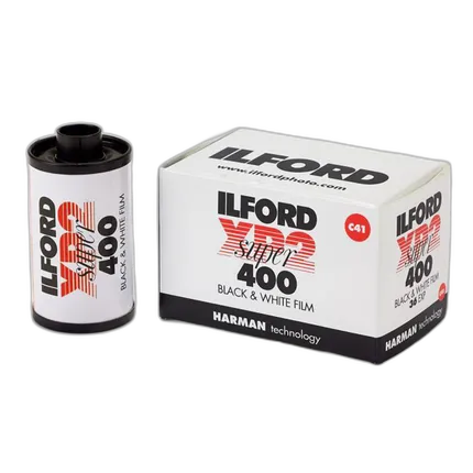 Ilford XP2 Super 135-36 Black and White Negative Film (35mm, 36 Exposures)