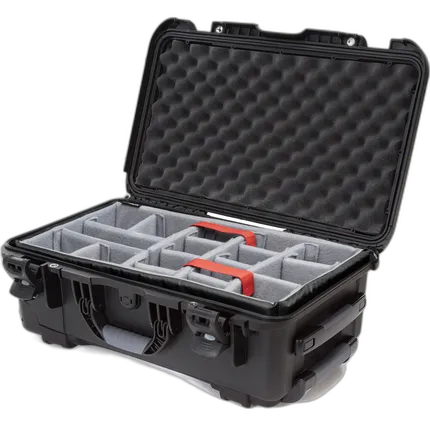 NANUK 935 - Black / Padded Divider
