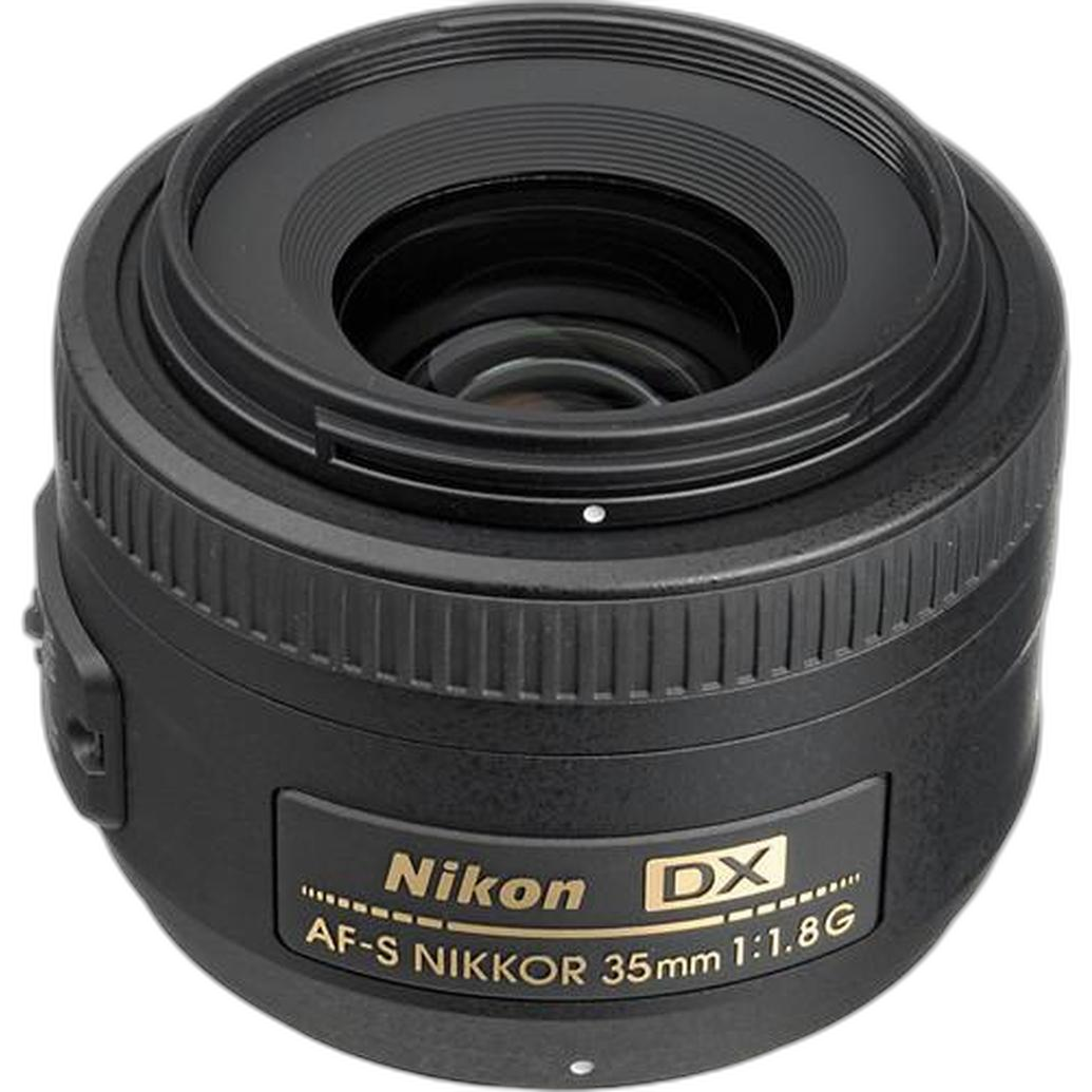 Nikon AF-S DX Nikkor 35mm f/1.8G Prime Lens for DX-format cameras