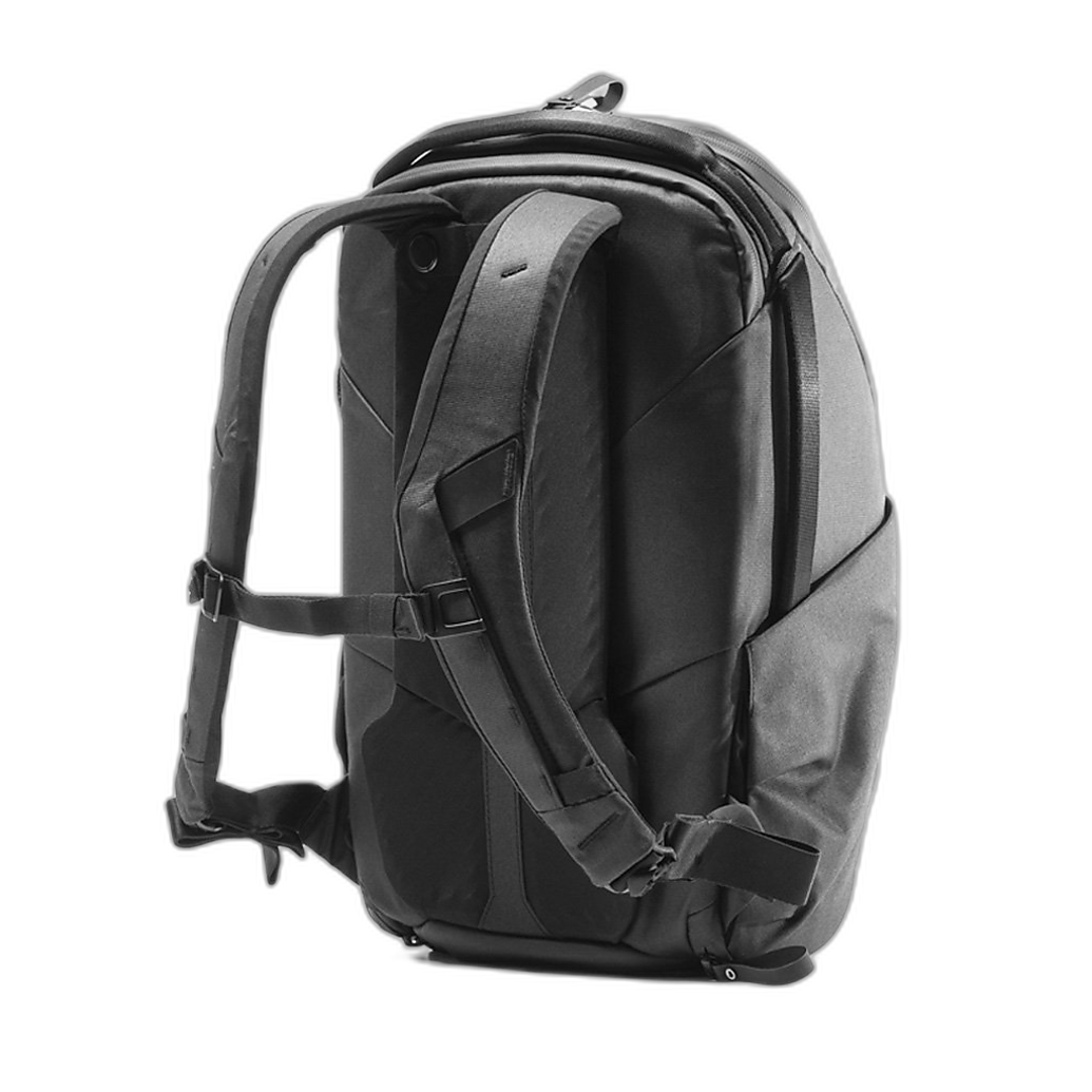 Peak Design Everyday Backpack 20L Zip sleek profile
