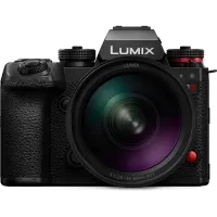 Panasonic Lumix S1II with 24-60mm f/2.8 Lens Kit 9
