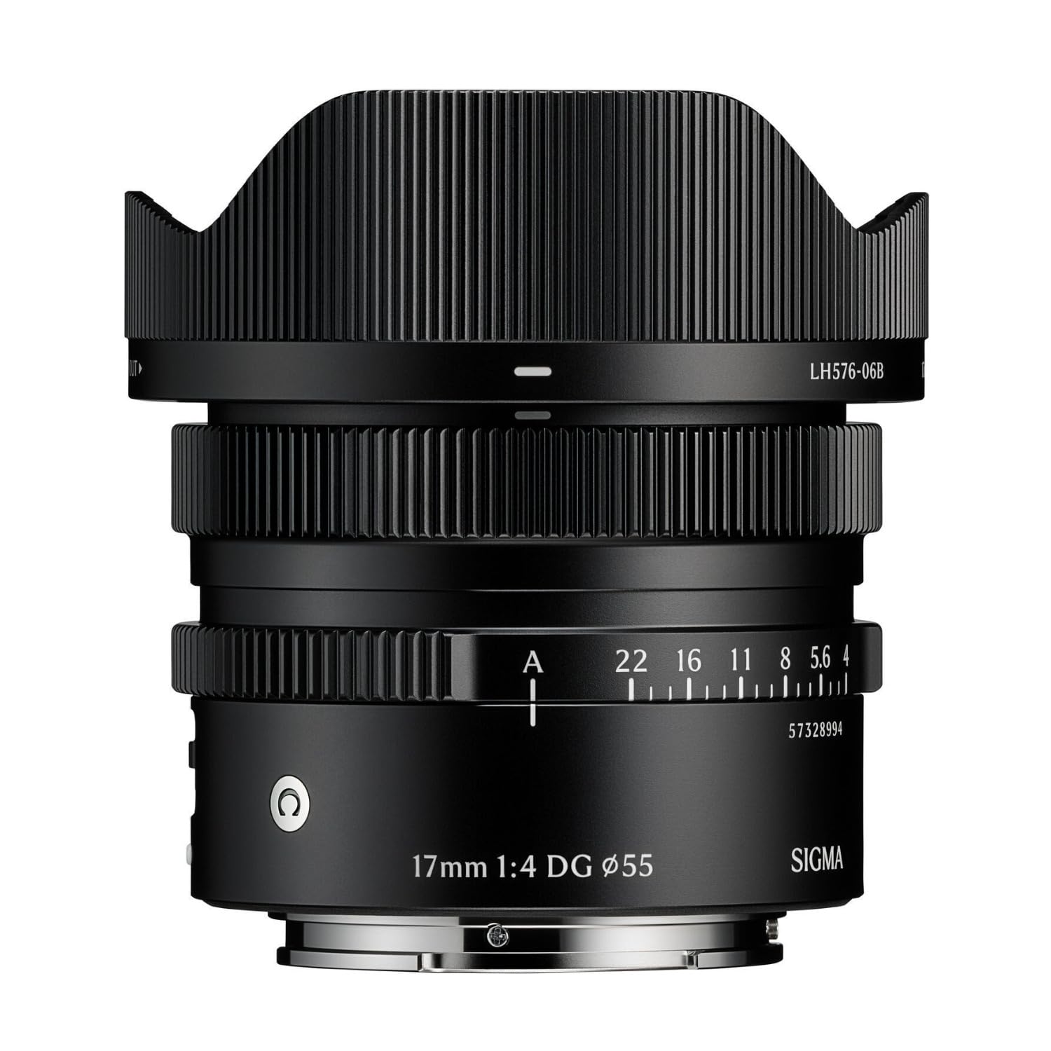 Wide-angle landscape lens for handheld photography