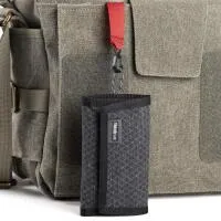 Think Tank Cards n Power Black (Holds 4SD or 2Cfexpress and 2 DSLR Batt) 4