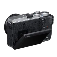 Used Canon M6 Mark II with 15-45mm Lens  and  Viewfinder - Excellent 4