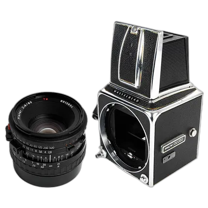 Used Hasselblad 500CM W/80MM F/2.8 CF - Excellent
