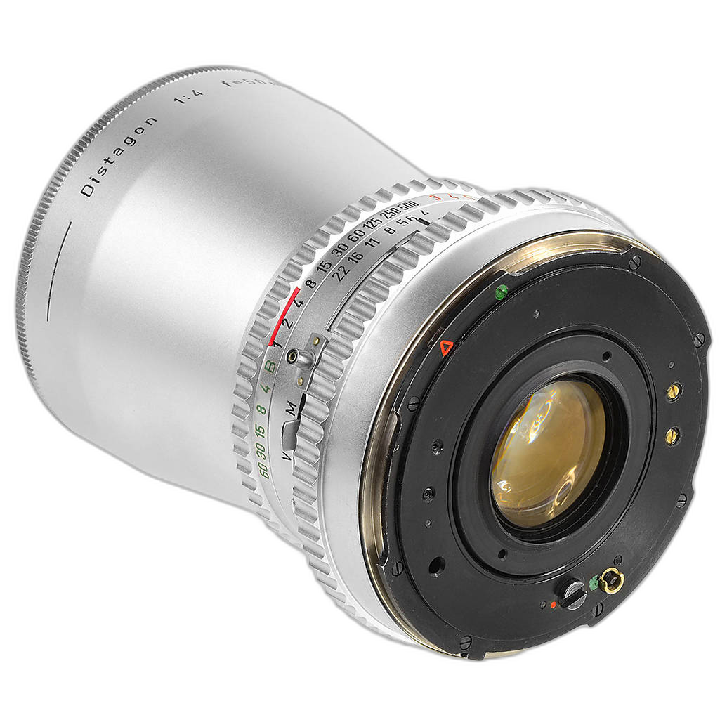 Choosing Your First Prime Lens: 35mm vs 50mm for Everyday Use