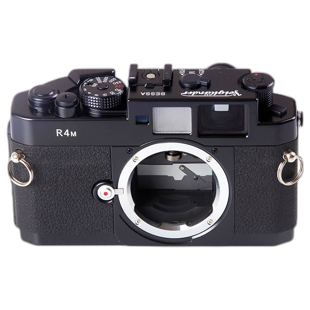 Used Voigtlander Bessa R4M Classic black rangefinder for street photography exposure metering