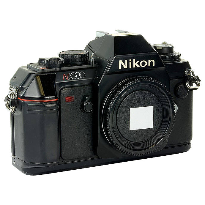 nikon 2000