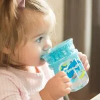 Nuby 8Oz Dolphin Tritan Smart Cup Handles 360 With Cover 1