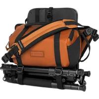 Wandrd ROGUE Sling 6L Sedona Orange 4