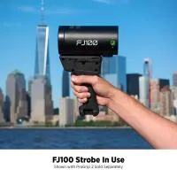 Westcott FJ100 Touchscreen Off-Camera Strobe with FJ Mini AC/DC Battery 6
